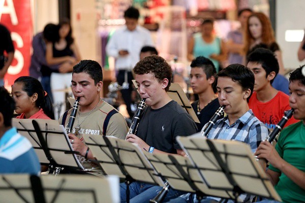 Banda Sinfónica Juvenil de Yucatán y Coros del Centro de Iniciación Musical Infantil, presentes en la Fiesta de la Música 2014