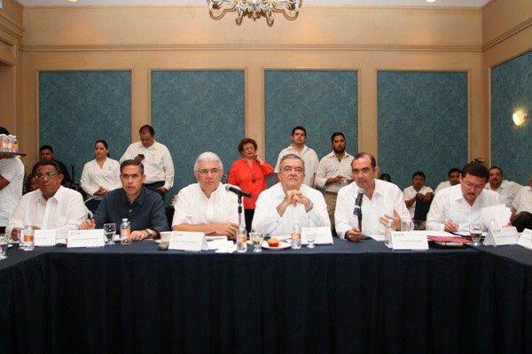 Sesiona Consejo Consultivo para el Desarrollo Económico de Yucatán‏