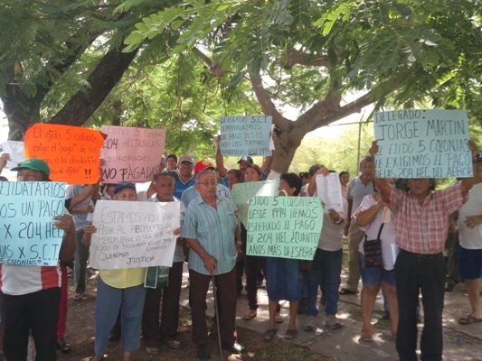Ejidatarios exigen el pago de unas tierras que les quitaron hace 46 años