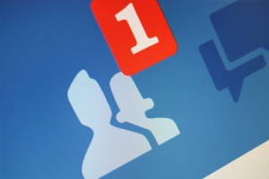 Tener más de 354 amigos en Facebook hace daño, según un estudio