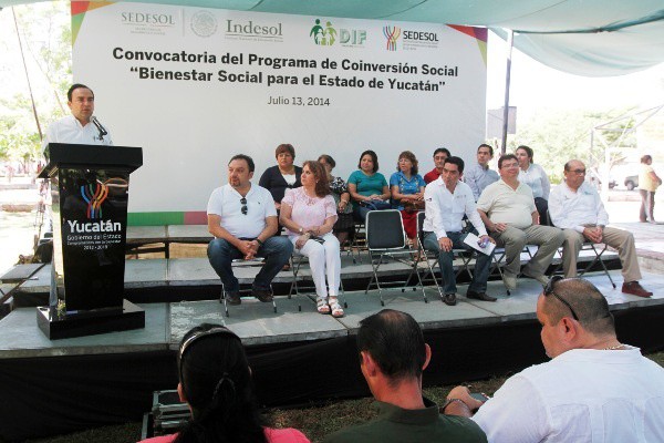 Presentan programa "Bienestar Social" para Yucatán