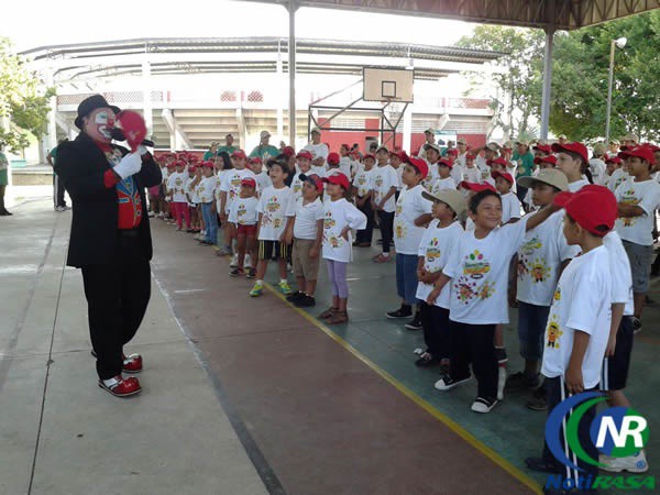Con más de 700 niños inauguran Bienestar en Vacaciones, en Tizimín 