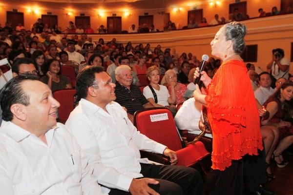 Inicia en Yucatán la fiesta del teatro en honor al dramaturgo Wilberto Cantón