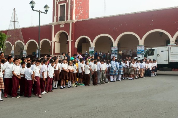 Bienestar Escolar llega a 2505 alumnos de las primarias de Espita