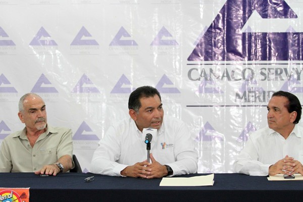 Cumplen autoridades con el apoyo a los comerciantes del Centro de Mérida