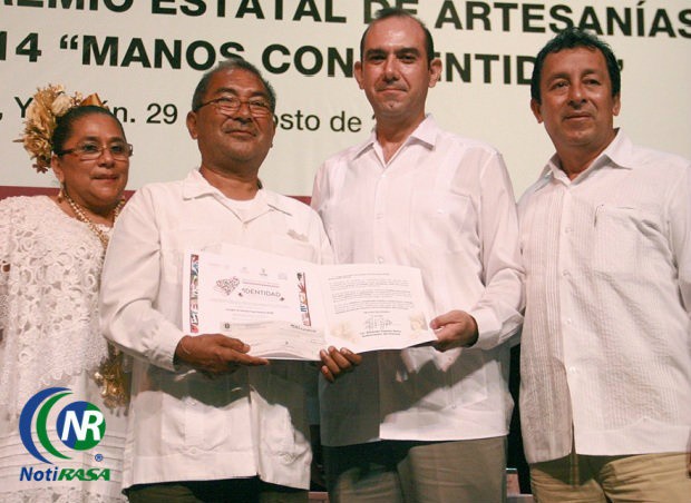Premian a artesanos yucatecos