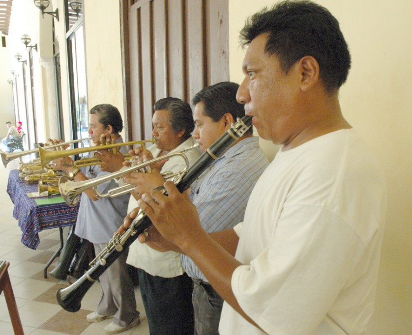 Oportunidad de becas para creadores yucatecos de música tradicional