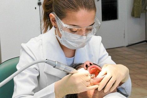 Yucatecos no acuden frecuentemente al dentista