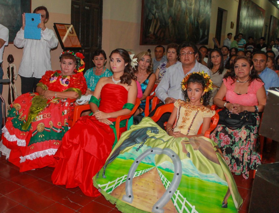 Ayuntamiento de Valladolid presenta a reinas de fiestas patrias 2014