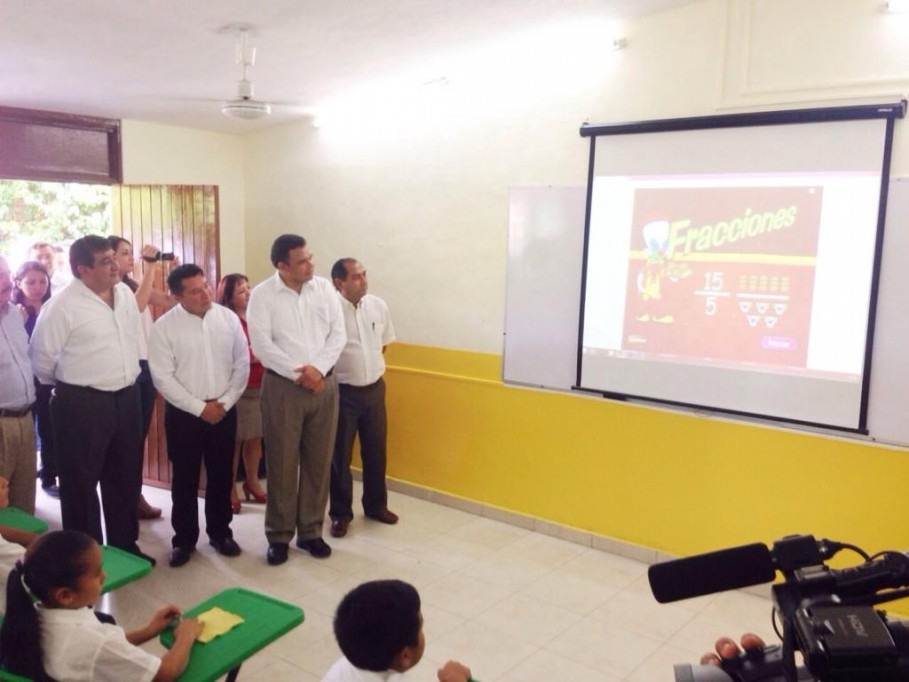 Digitalizan 12 aulas en primaria de Kanasín