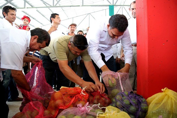 Realizan remodelaciones en el mercado de La Casa del Pueblo