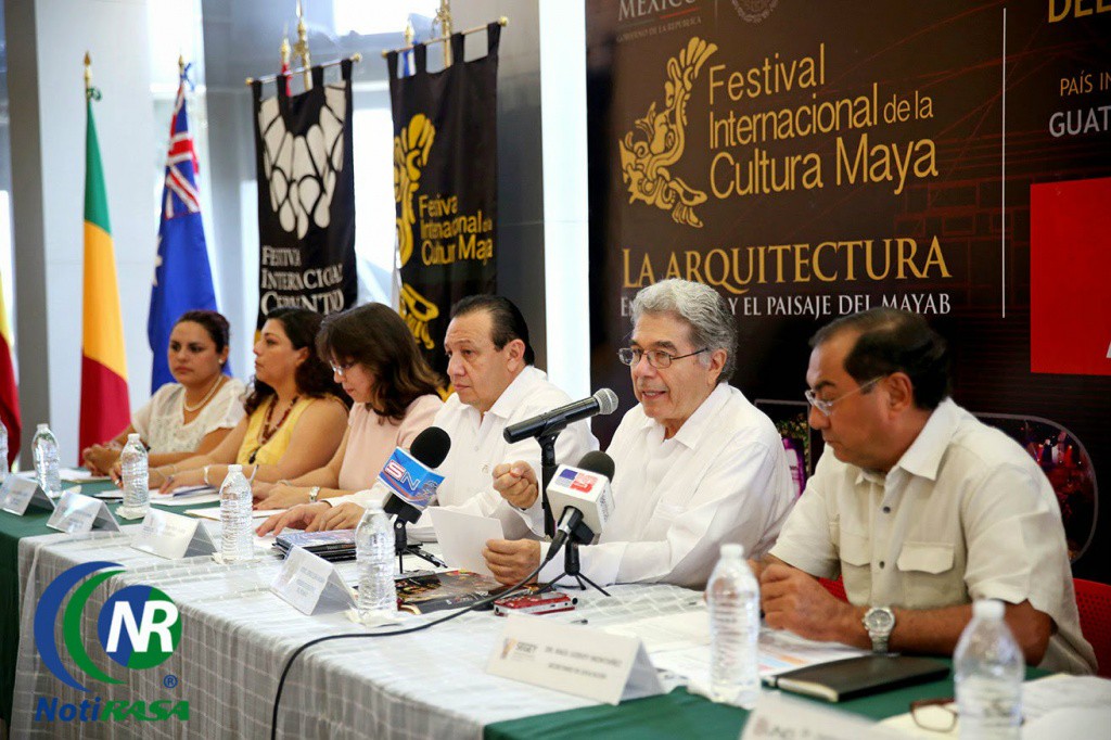 La Secretaría de Educación Estatal presente en el Festival de la Cultura Maya