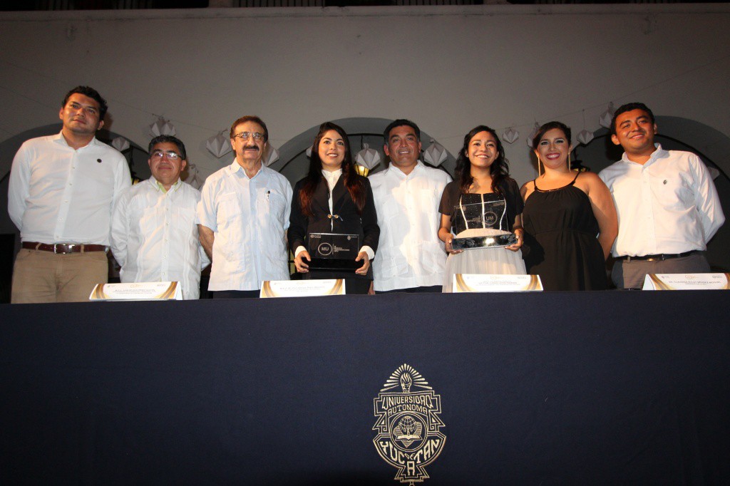 La nueva federación universitaria reconoce a los mejores alumnos de la UADY