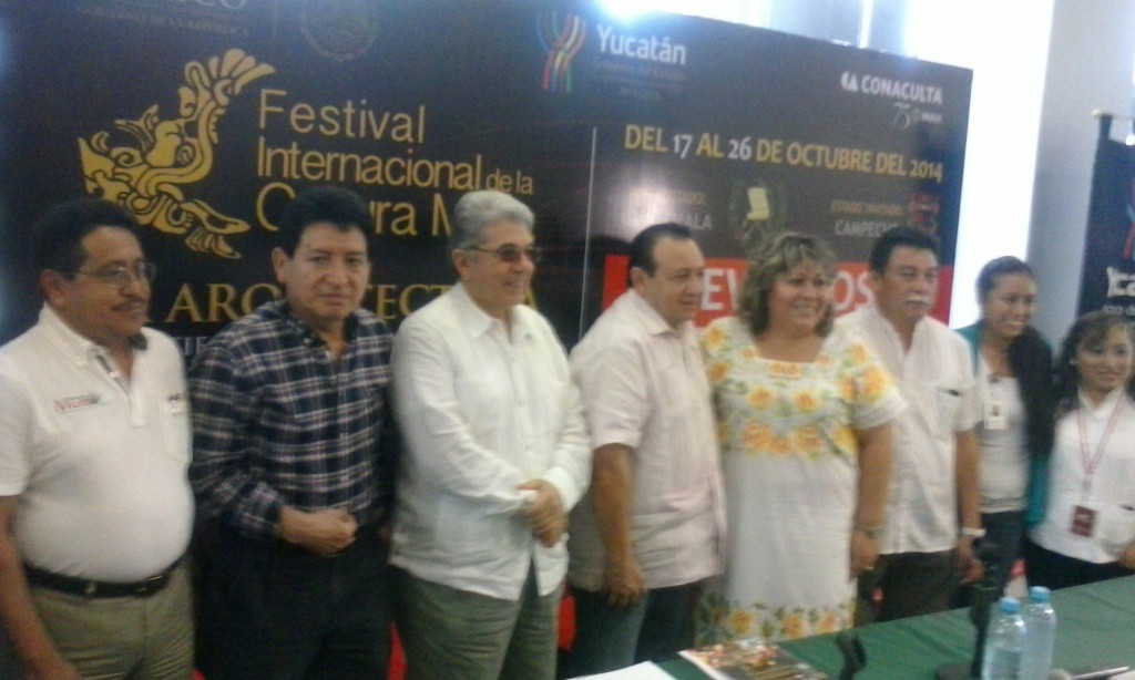 Encuentro de escritores en Lengua Maya, en el marco del Festival Internacional de la Cultura Maya 2014