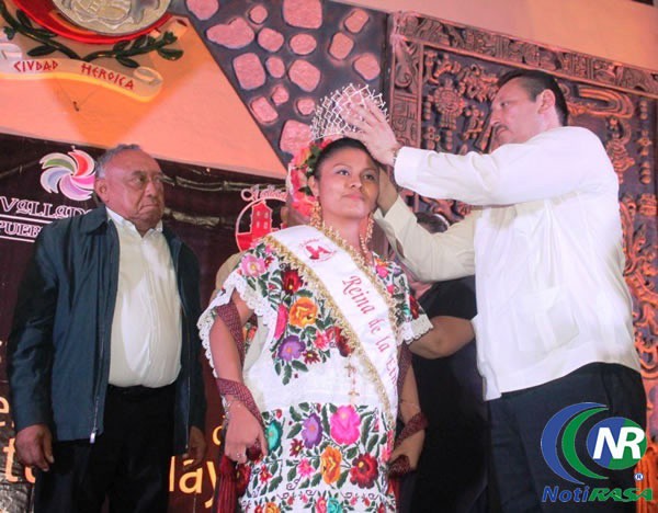 Eligen en Valladolid a la Reina de la Etnia Maya 2014