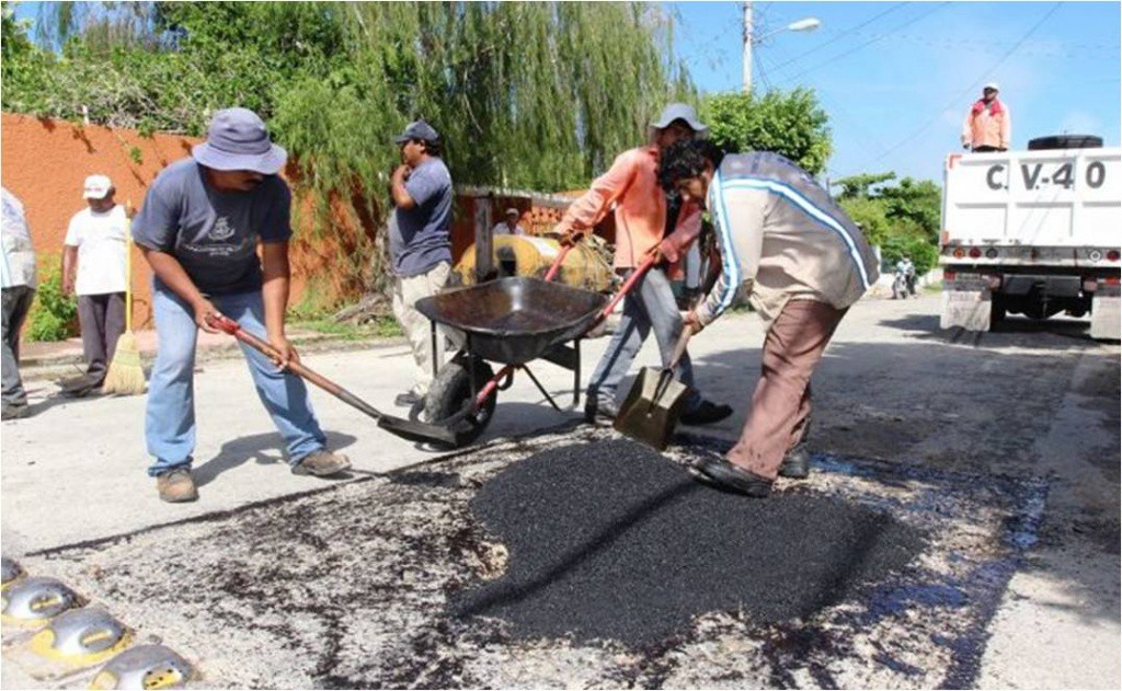 Intensifican el programa de bacheo de las calles de Mérida