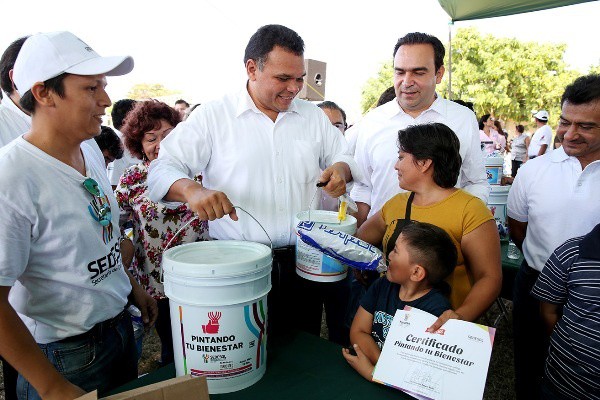 Programa "Pintando tu Bienestar" cumple su segunda entrega de apoyos