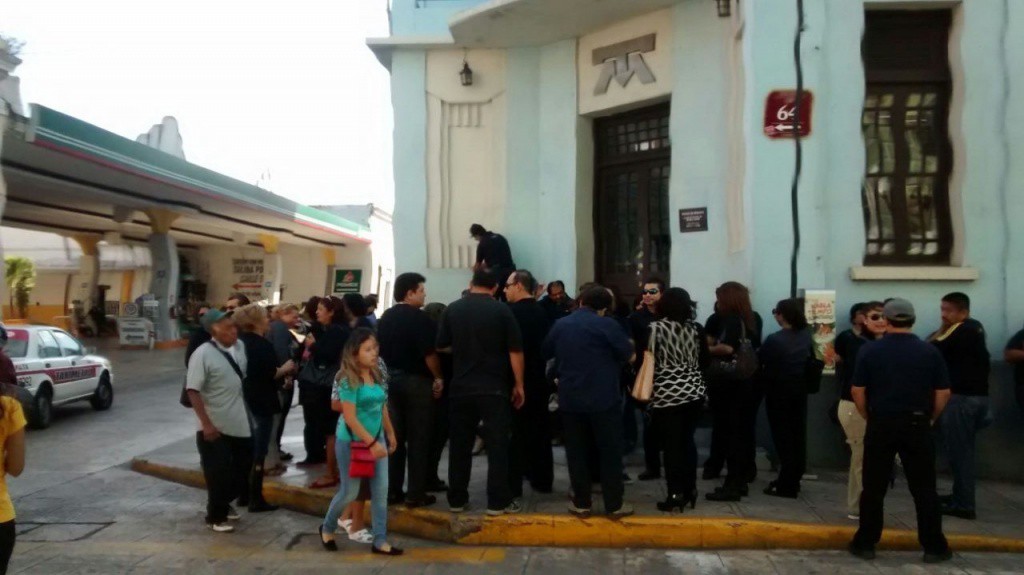 Cuatro marchas en Mérida en protesta por la desaparición de estudiantes