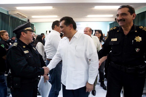 Yucatán cuenta con policías capaces y confiables: Víctor Caballero Durán