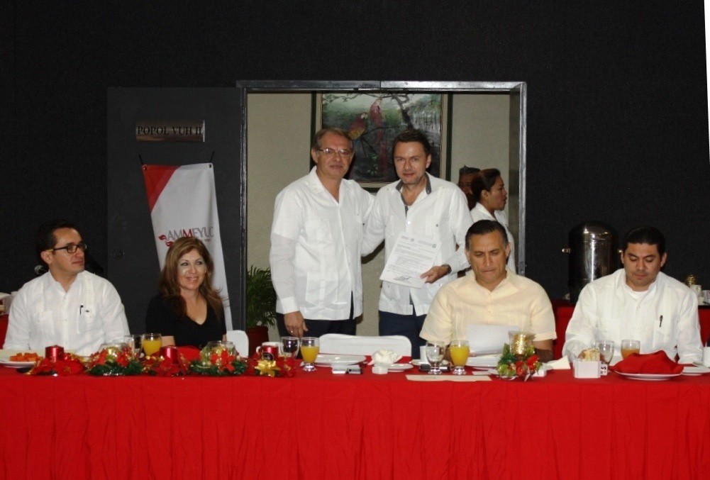 Cierran trabajos del 2014 IMSS y las cámaras afiliadas al Consejo Coordinador Empresarias en Yucatán 