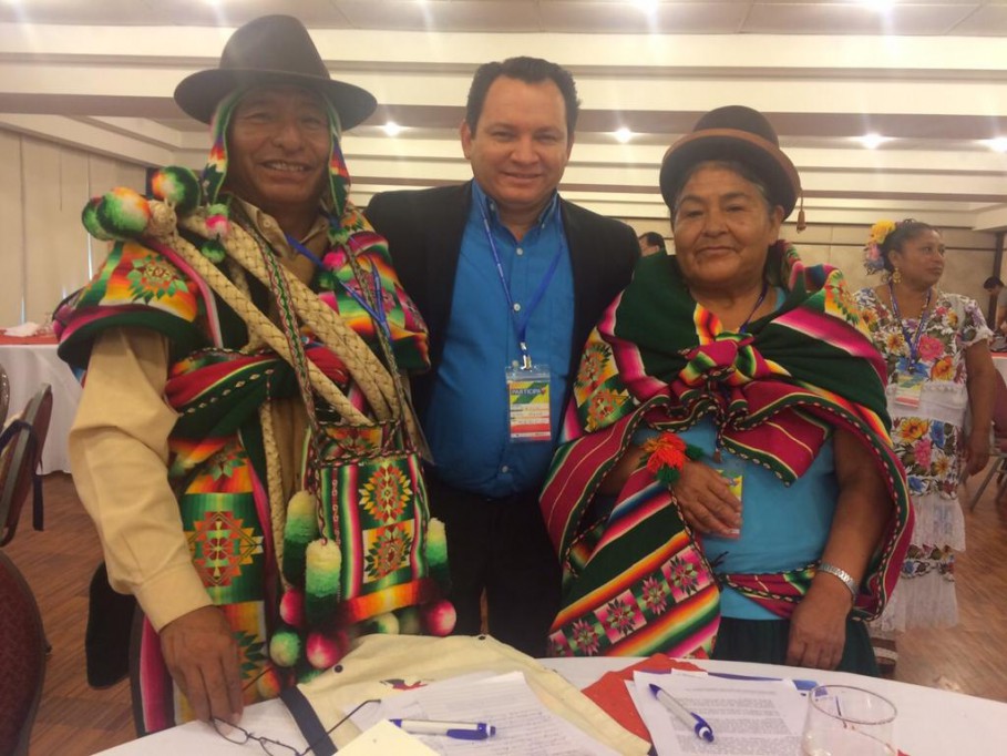 Yucatecos participan en reunión sobre derechos indígenas en Bolivia