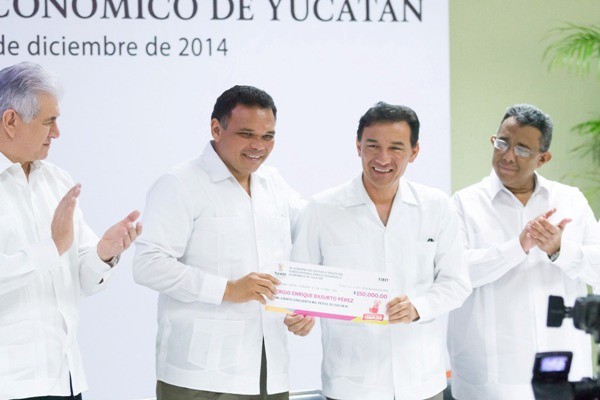 Se entregaron 52 créditos en apoyo a empresas yucatecas