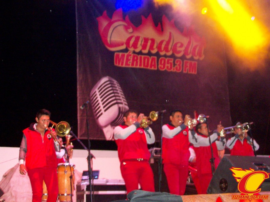 Candela prende la Feria de Tizimín 2015