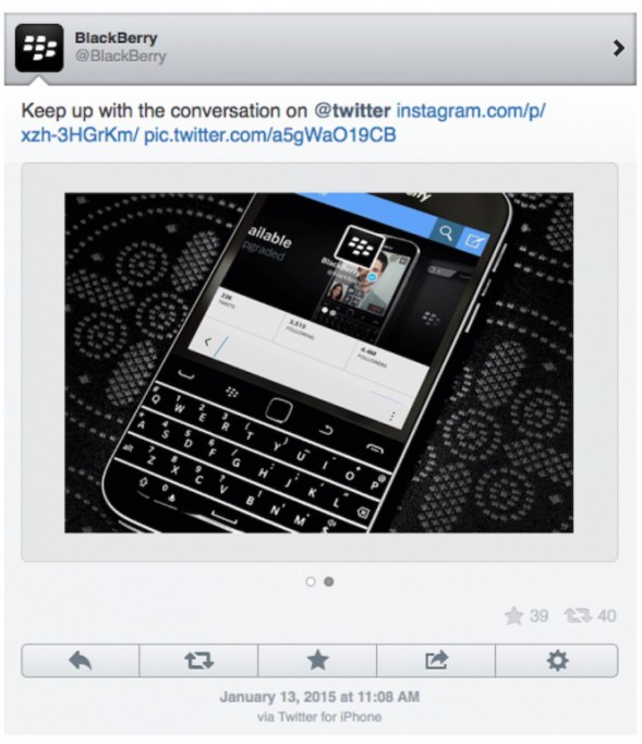 Blackberry tuitea en su cuenta desde un iPhone