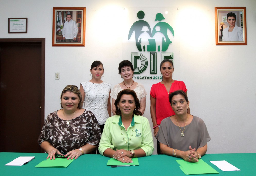 Se instala formalmente el Patronato del Sistema para el Desarrollo Integral de la Familia (DIF)  Yucatán