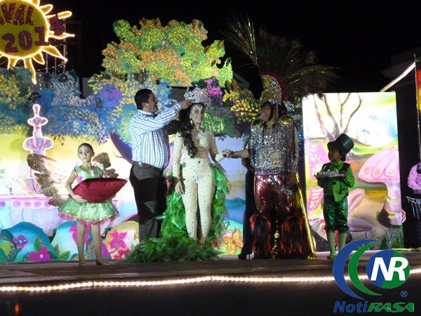 Alegría y sabor en Carnaval de Tizimín 2015