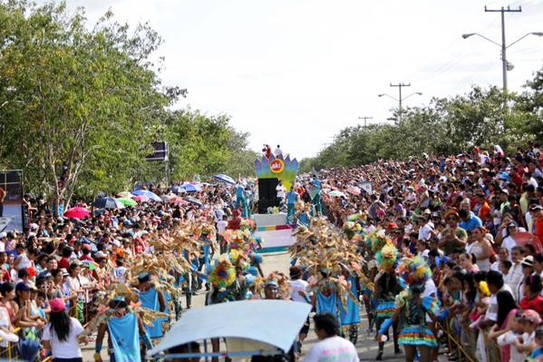 Que 850 mil personas disfrutaron  del Carnaval de Mérida 2015