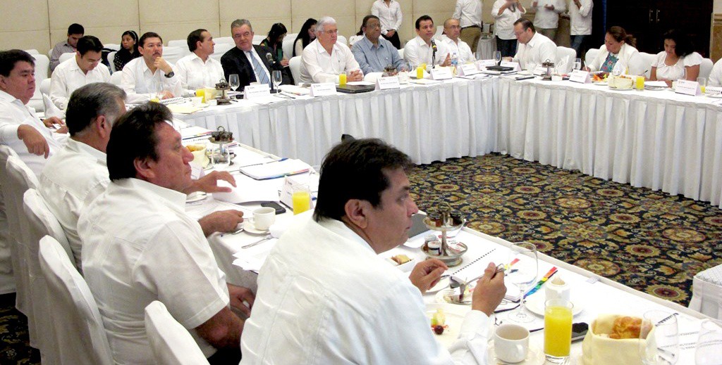 Exponen avances y resultados para el desarrollo económico de Yucatán en 2014