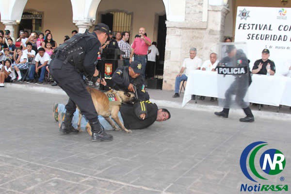 Primera Feria Comunitaria de Seguridad Pública, en Valladolid