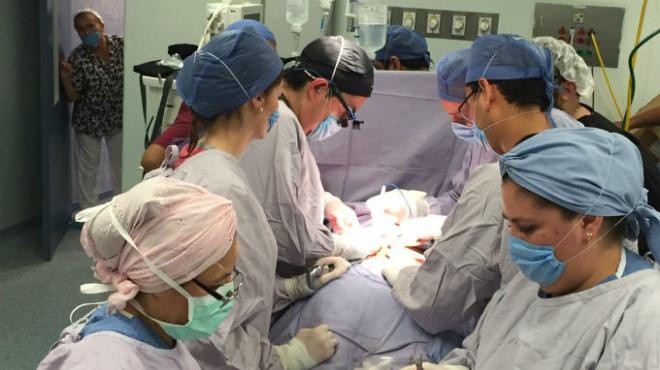 Realizan el primer trasplante de riñón de 2015