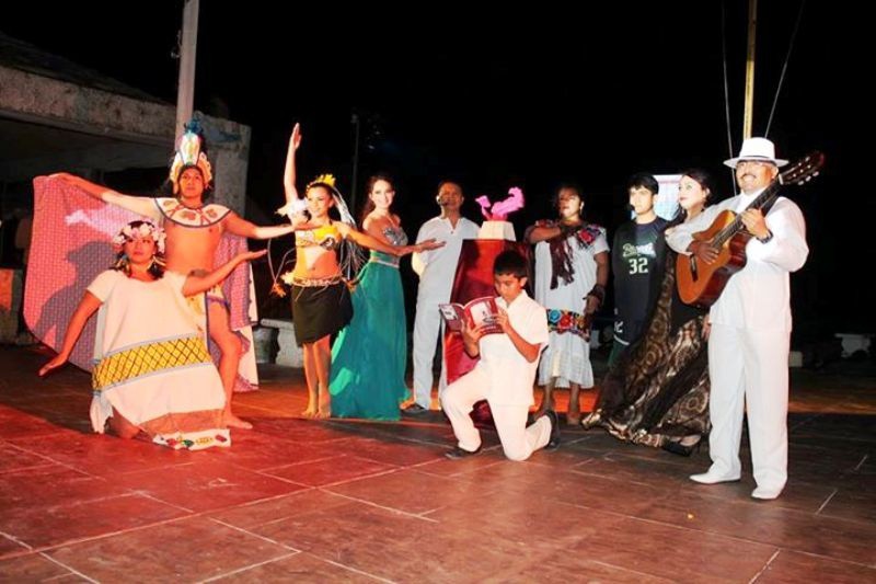 Todo listo para el festival internacional de música y danza tradicional "El mundo en un pueblo maya"