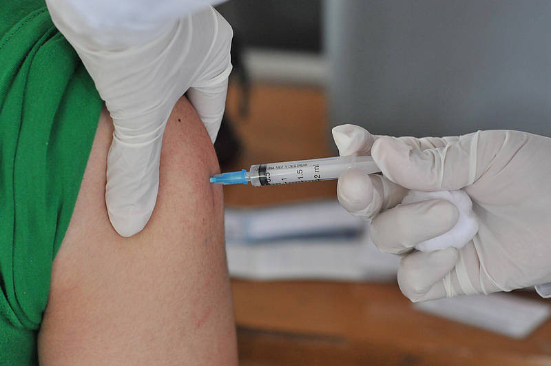 Realizan  pruebas en humanos de la vacuna contra dengue