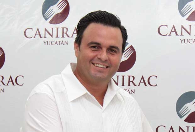 Renuncia vicepresidenta de la CANIRAC
