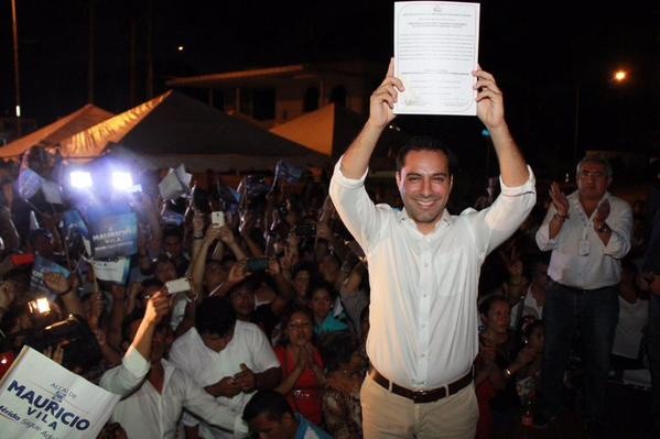 Mauricio Vila recibió su constancia de mayoría: oficialmente alcalde electo por Mérida