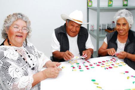 Más de 800 adultos mayores en Yucatán  viven en un asilo