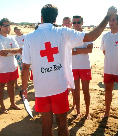 La cruz roja vigilará las playas en estas vacaciones