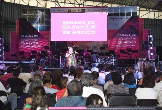 "Candita" en el Palacio de los Deportes