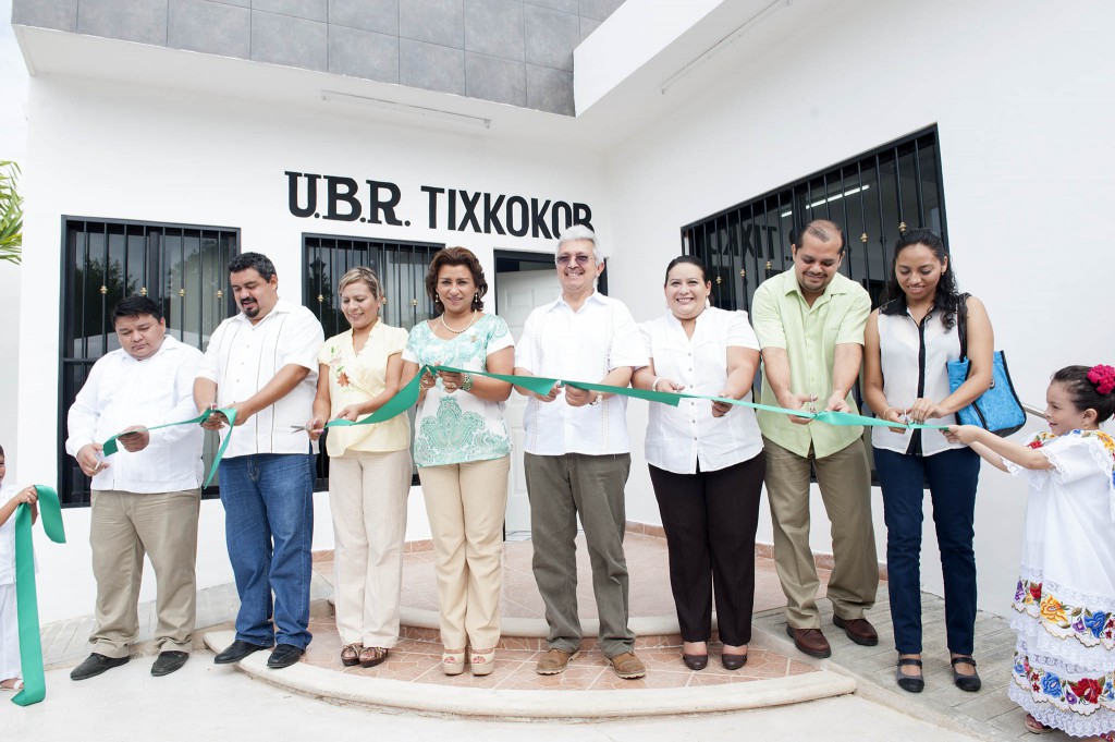 Inauguran la Unidad Básica de Rehabilitación (UBR) de Tixkokob.