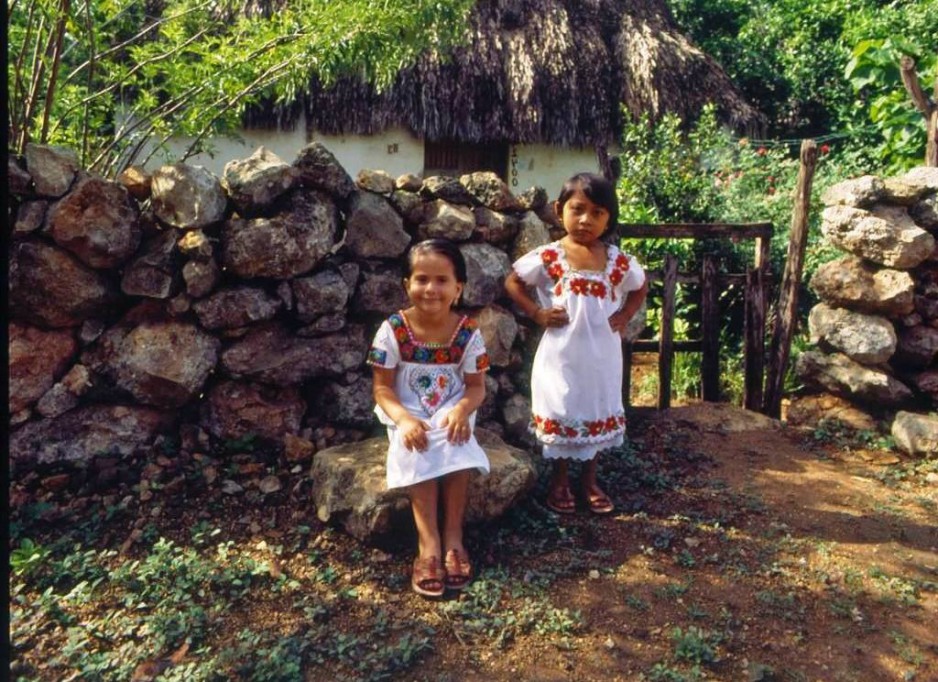 Por temor, mayas niegan sus raíces 