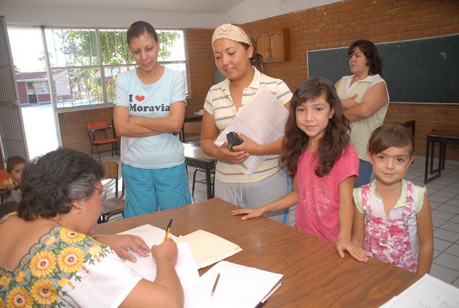 Presentan informe sobre gratuidad en primarias Presentan informe sobre gratuidad en primarias