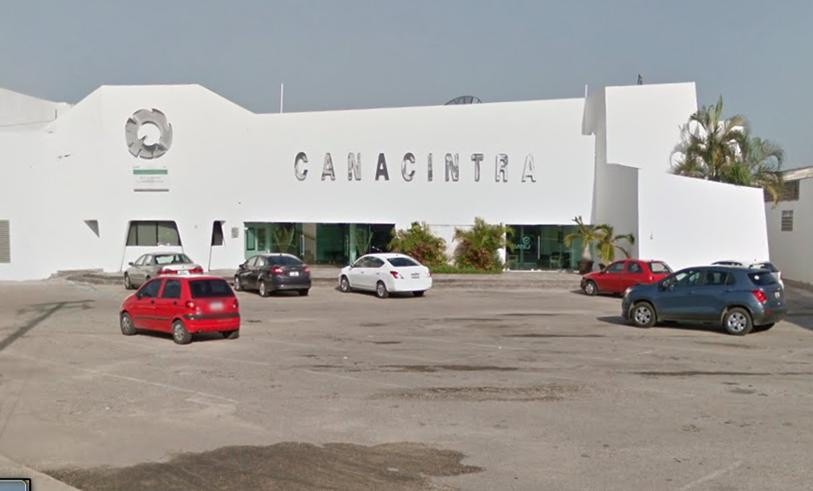 El salario de funcionarios debe ajustarse a la economía El salario de funcionarios debe ajustarse a la economía