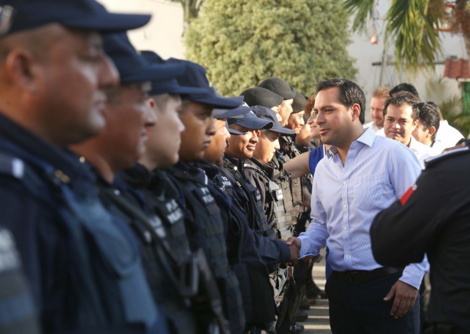 Realizan pase de lista en la Policía municipal.