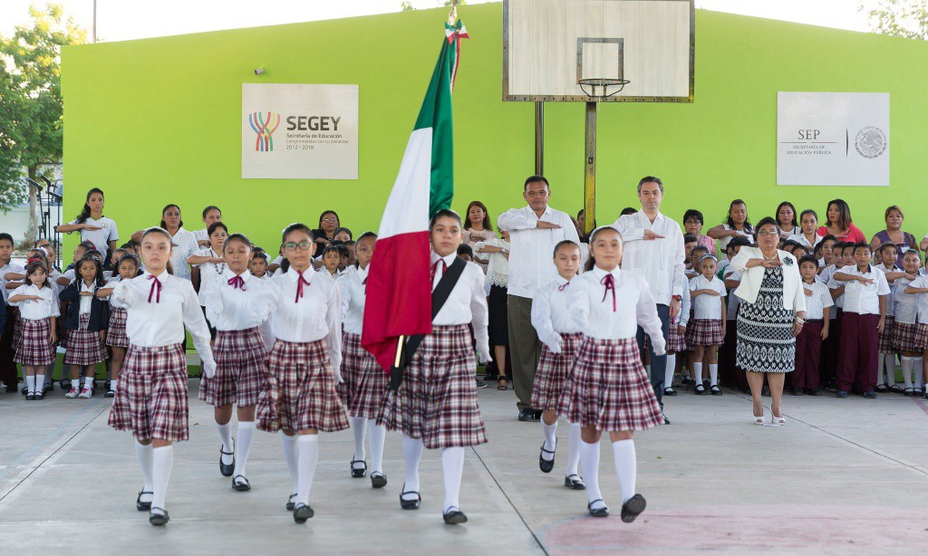 Reconocen calidad educativa en Yucatán