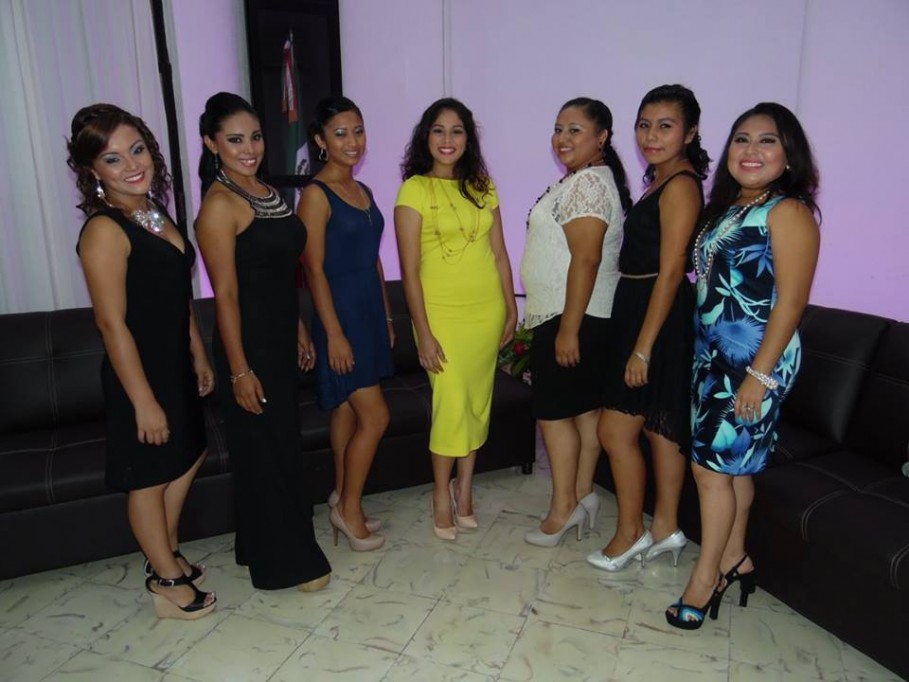 Presentan a candidatas para reina de la Feria de Tizimín 2016