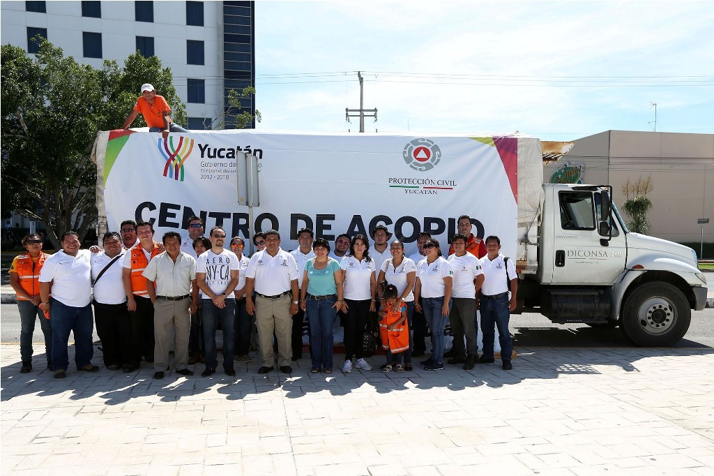 Envía 12 toneladas de ayuda a Colima