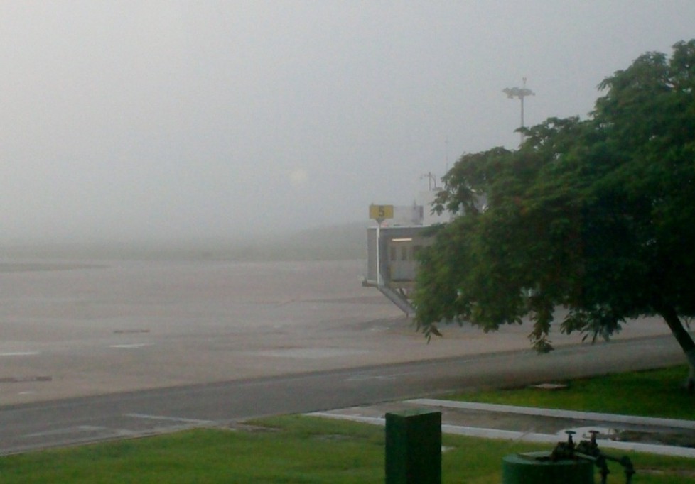 Vuelos retrasados por niebla en Mérida